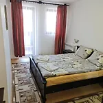 Efo Apartment *